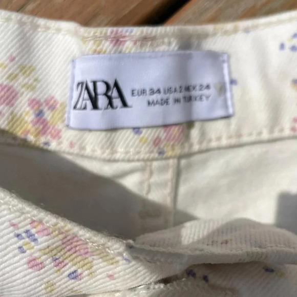 Zara Highrise Floral Print Jean Shorts - Picture 7 of 8